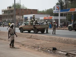 Nigeria : violente bagarre entre les soldats de l'armée de terre et les membres de la marine (vidéo)