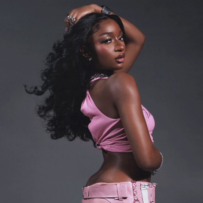 Ayra Starr : « nous avons dû licencier plus de 7 gars parce qu'ils n'arrêtaient pas de bander lorsque je les... » Ayra Starr : « nous avons dû licencier plus de 7 gars parce qu'ils n'arrêtaient pas de bander lorsque je les... »