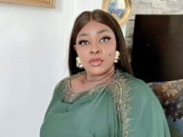 Hamond Chic : la célèbre coach met en vente un vêtement à plus de 25 millions de FCFA (photo) Hamond Chic : la célèbre coach met en vente un vêtement à plus de 25 millions de FCFA (photo)