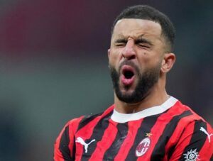 « Passe la balle, tu n'es pas Messi » : quand Kyle Walker recadre ce coéquipier de Cristiano Ronaldo « Passe la balle, tu n'es pas Messi » : quand Kyle Walker recadre ce coéquipier de Cristiano Ronaldo