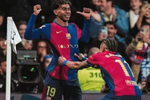 Lamine Yamal fait son 11 type de tous temps, grosse colère des supporters du FC Barcelone Lamine Yamal fait son 11 type de tous temps, grosse colère des supporters du FC Barcelone