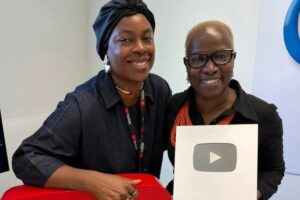 YouTube récompense Angélique Kidjo pour son... YouTube récompense Angélique Kidjo pour son...
