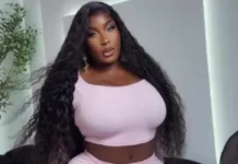 Maa Bio affiche l’intimité du rappeur Himra en plein live, la toile sous le choc (vidéo) Maa Bio affiche l'intimité du rappeur Himra en plein live, la toile sous le choc (vidéo)