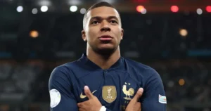 Mbappé Kylian Mbappé fait une incroyable révélation : « Dans le football, il y a des choses que tu ne peux pas dire, parce que… »